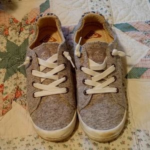 Worn twice Roxy shoes